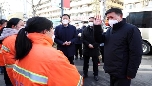 史根治看望慰问春节坚守一线的干部职工 李海峰等参加